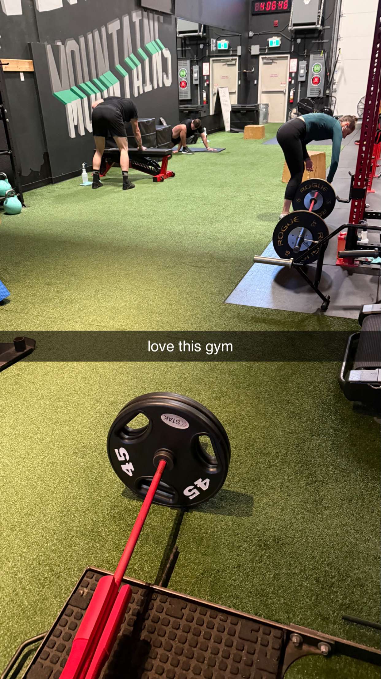 meelahrobbins snapchat image archive image