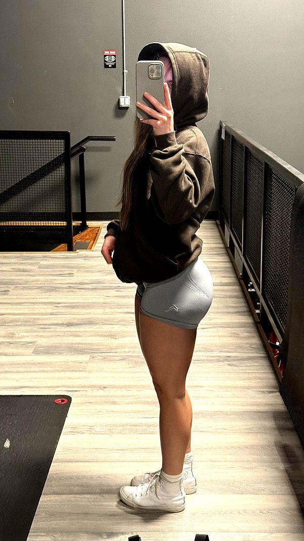 meelahrobbins image ~ Altpins