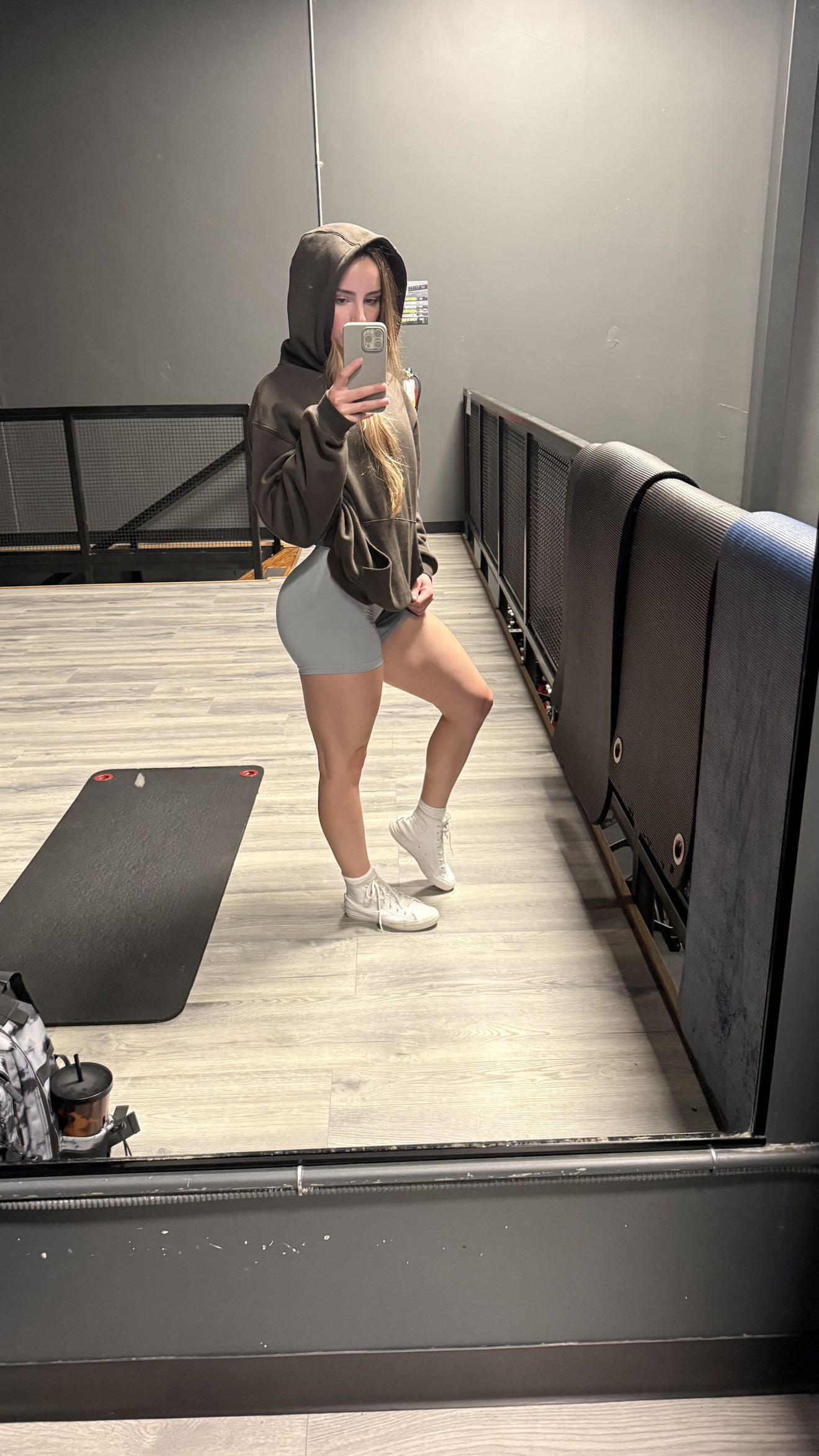 meelahrobbins snapchat image archive image