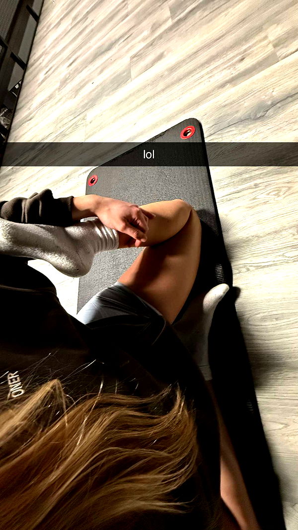 meelahrobbins image ~ Altpins