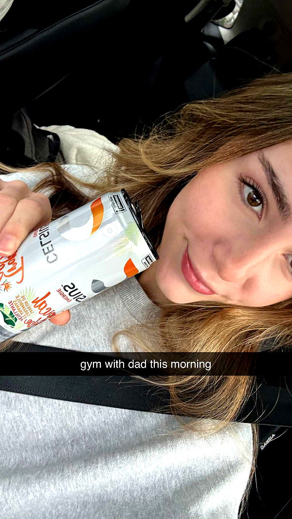 meelahrobbins image ~ Altpins