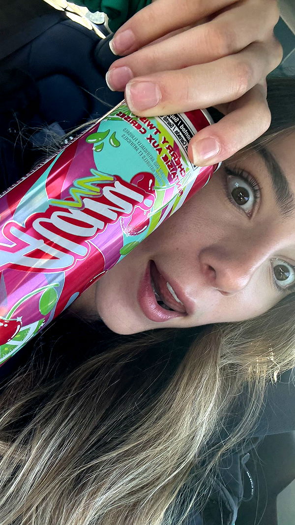 meelahrobbins image ~ Altpins