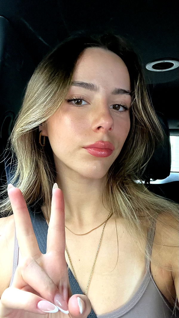 meelahrobbins image ~ Altpins