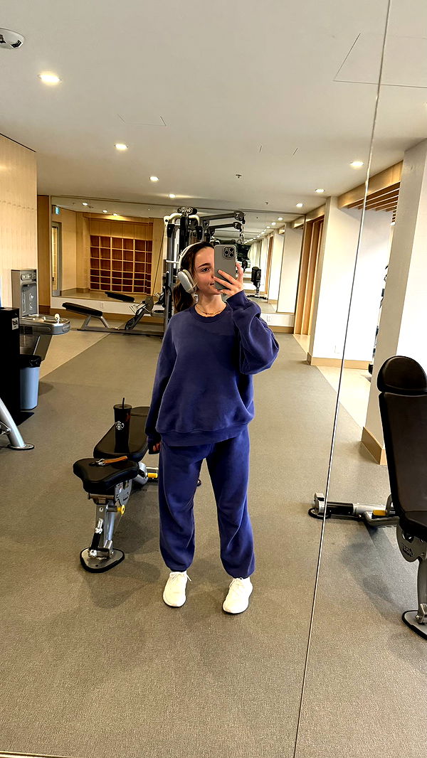 meelahrobbins image ~ Altpins