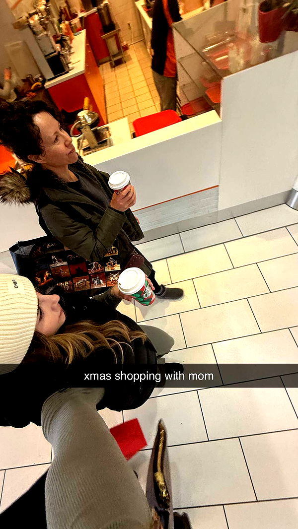 meelahrobbins image ~ Altpins