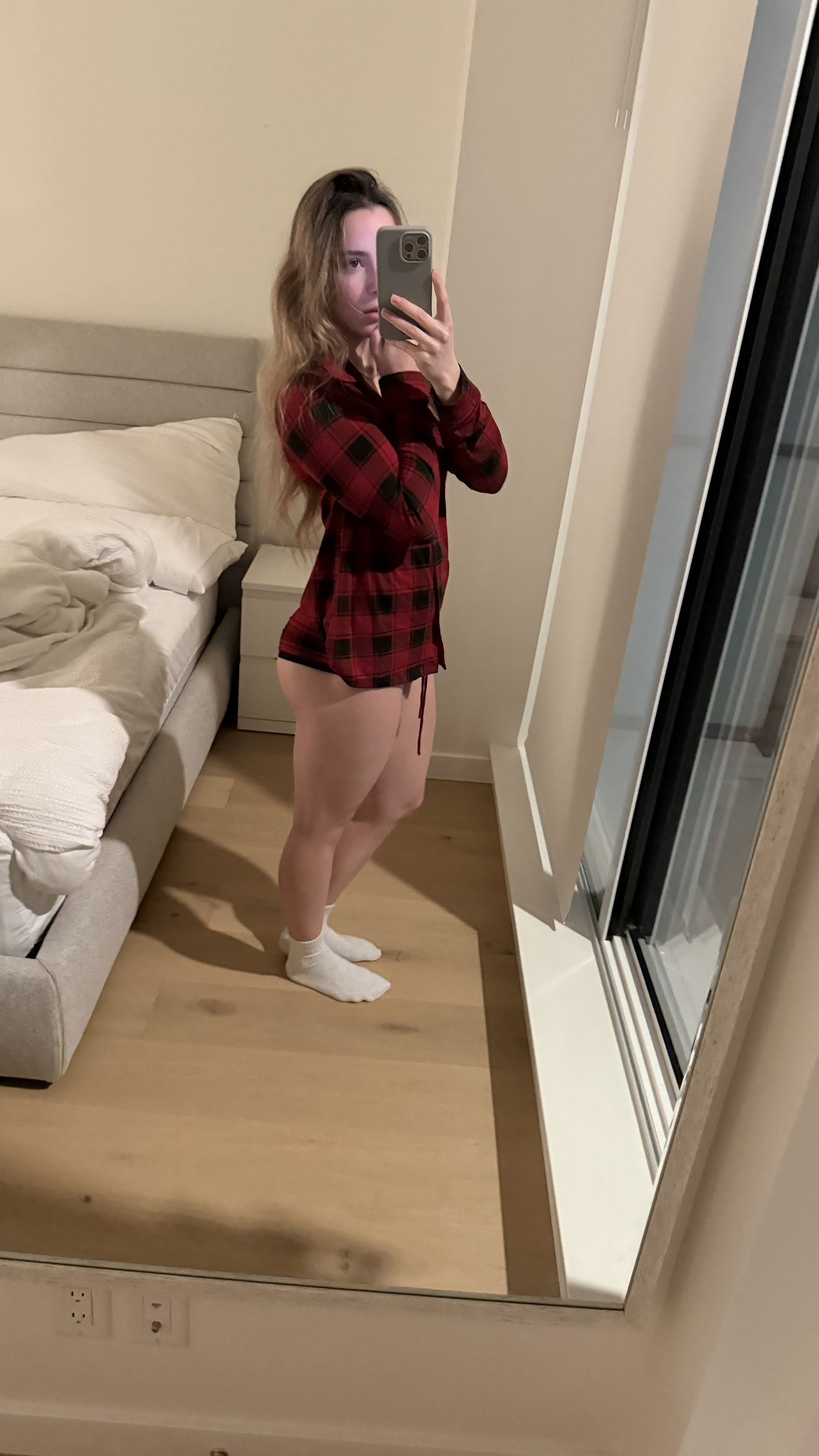 meelahrobbins snapchat image archive image