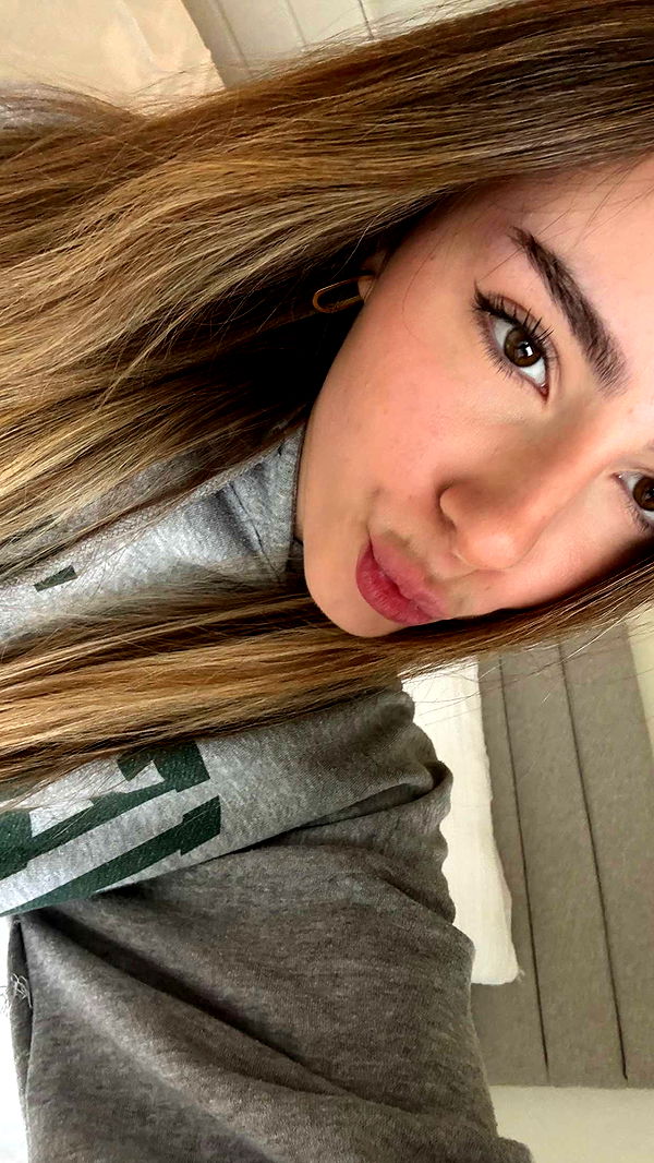 meelahrobbins image ~ Altpins