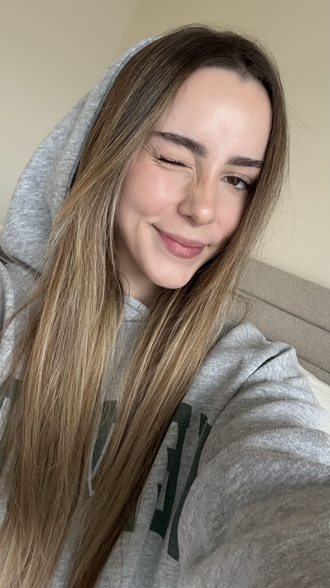 meelahrobbins snapchat image archive image