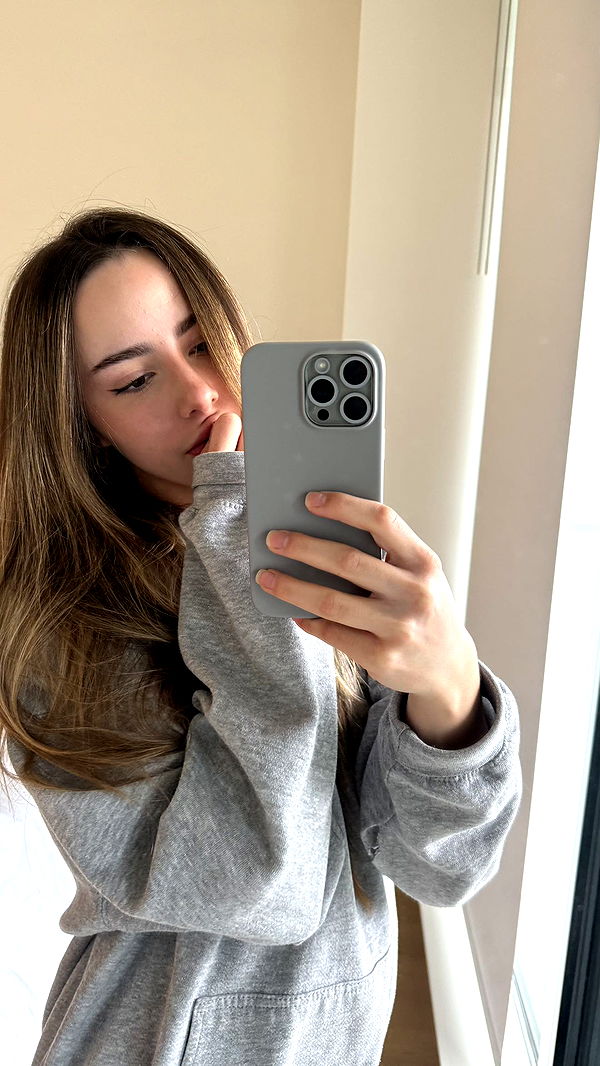 meelahrobbins image ~ Altpins