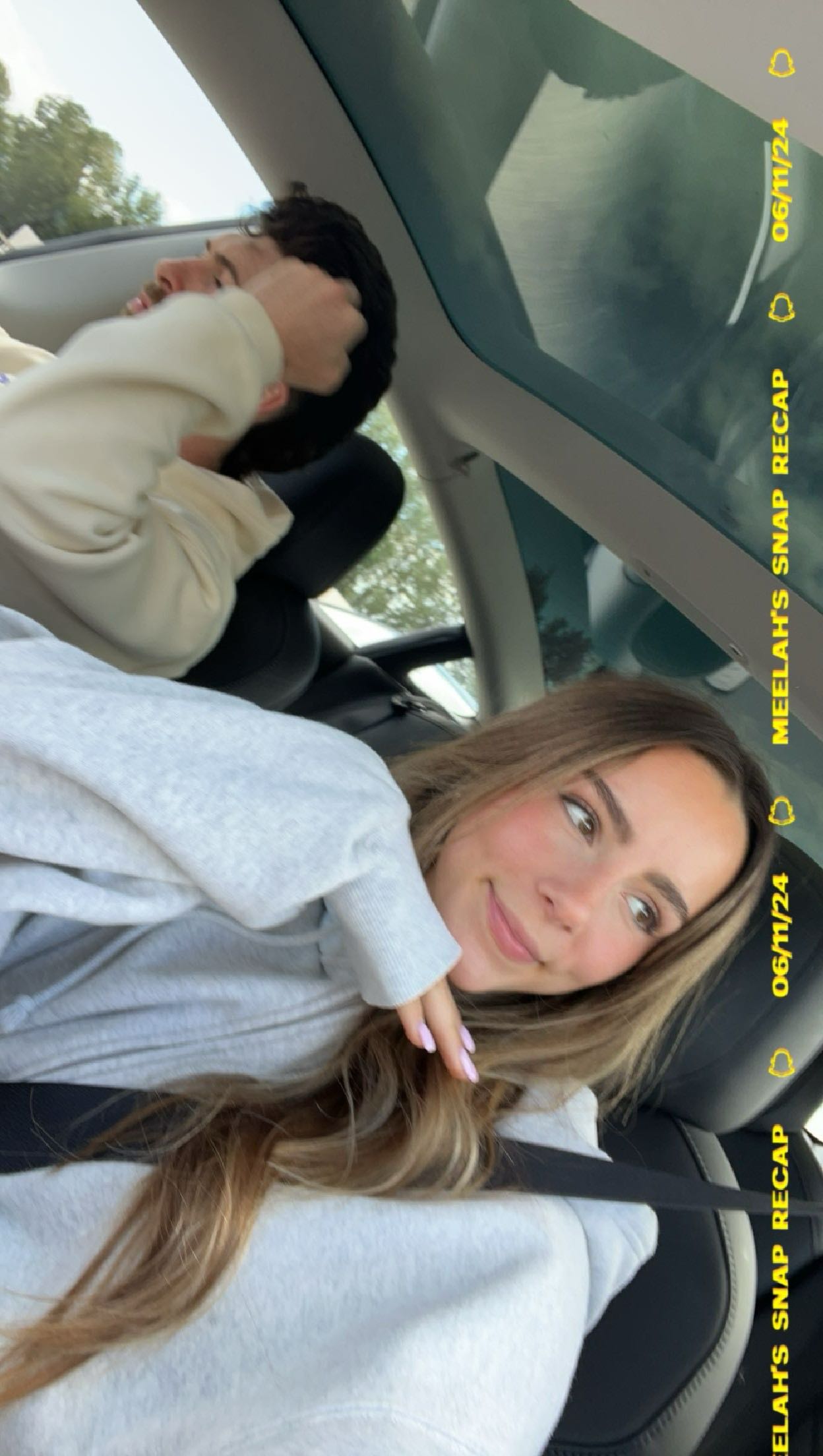 meelahrobbins snapchat image archive image