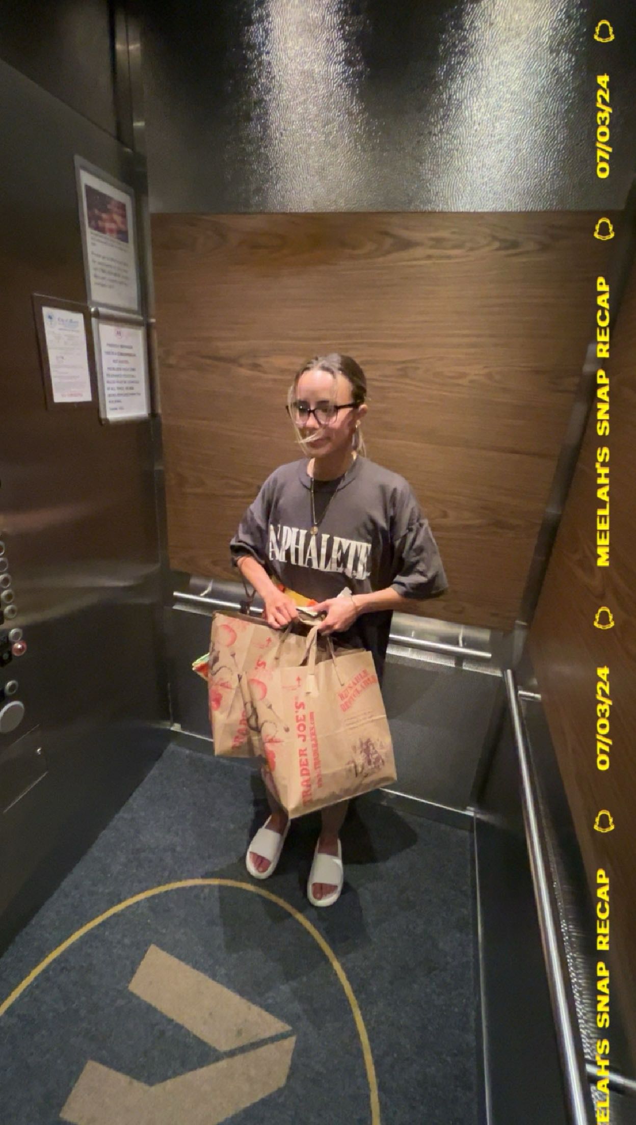 meelahrobbins snapchat image archive image