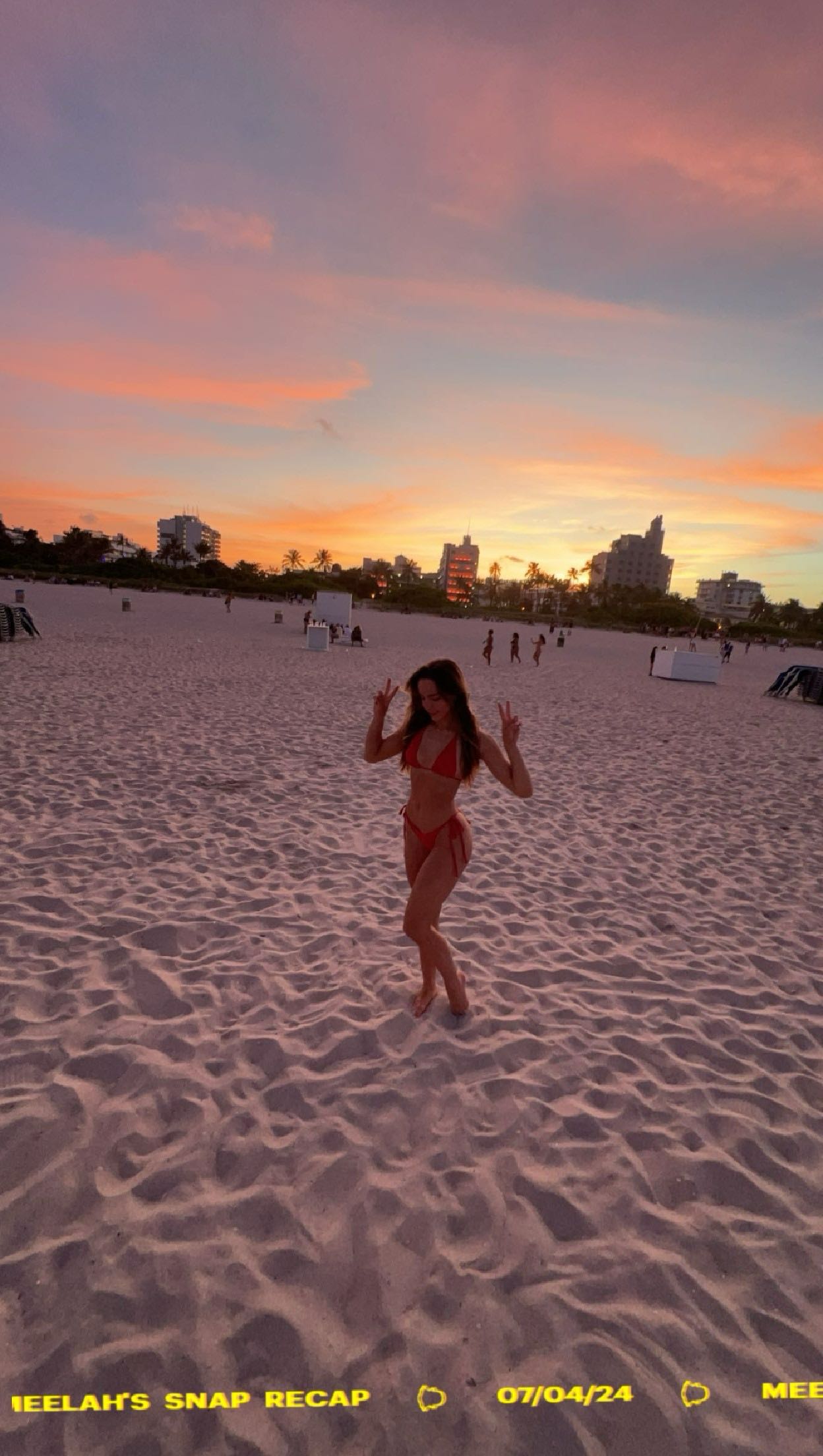 meelahrobbins snapchat image archive image