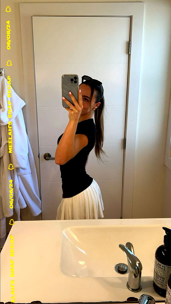 meelahrobbins image ~ Altpins