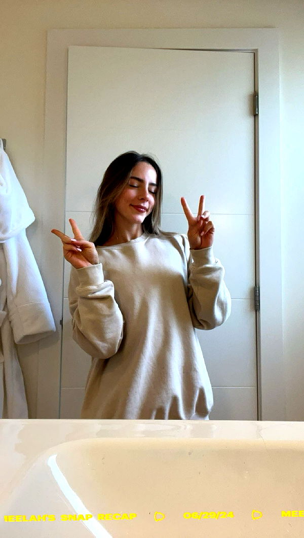 meelahrobbins image ~ Altpins