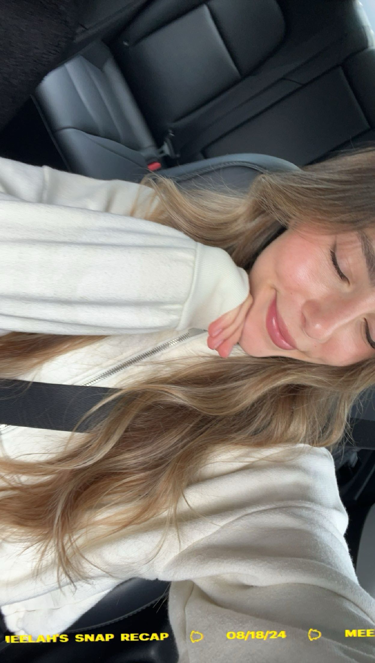 meelahrobbins snapchat image archive image