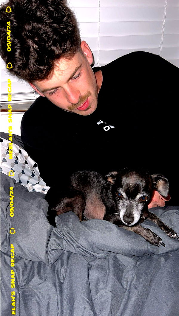 meelahrobbins image ~ Altpins