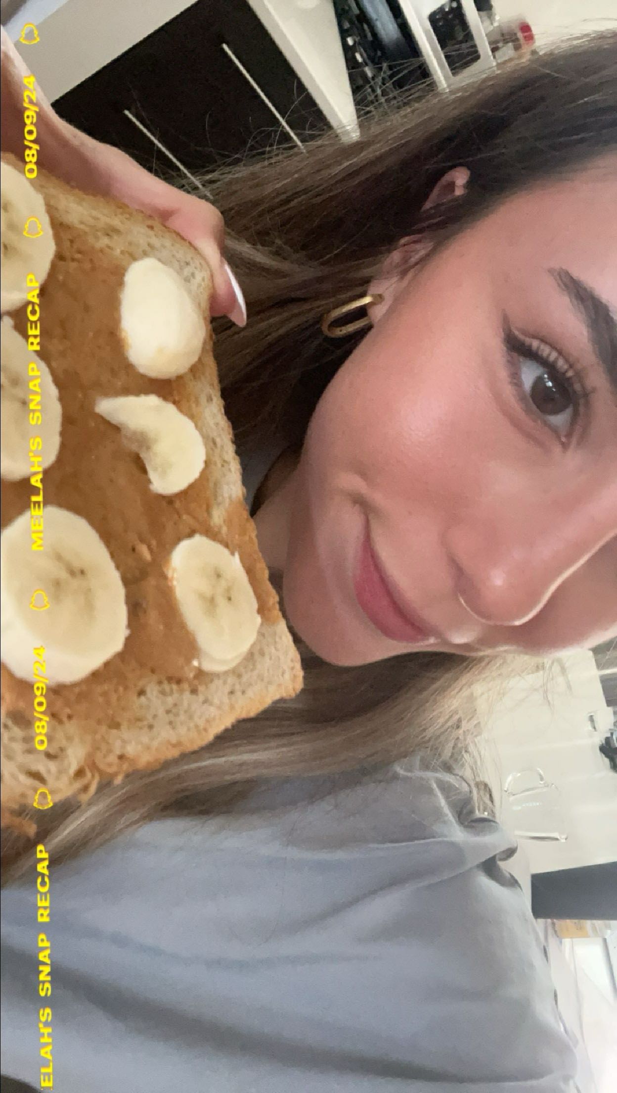 meelahrobbins snapchat image archive image