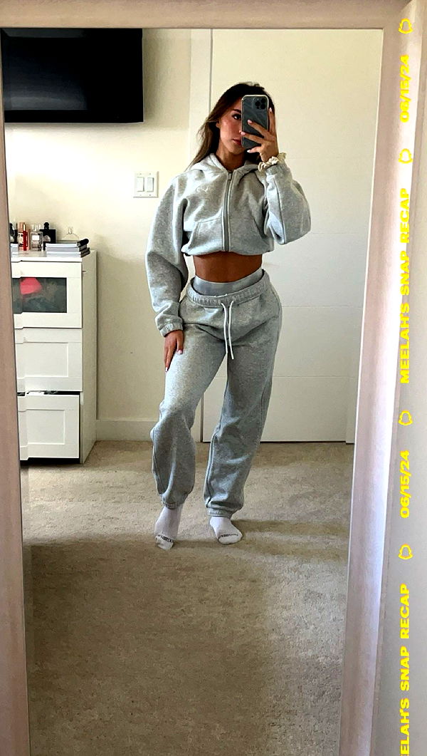 meelahrobbins image ~ Altpins