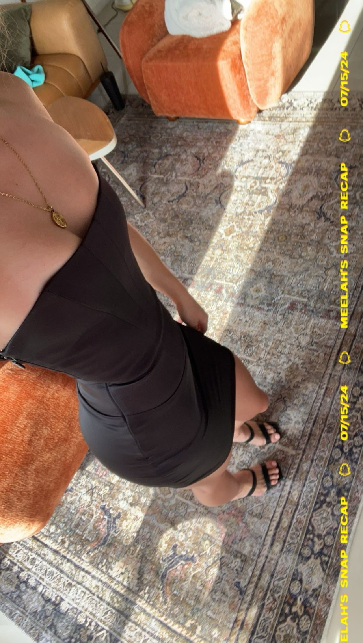 meelahrobbins snapchat image archive image