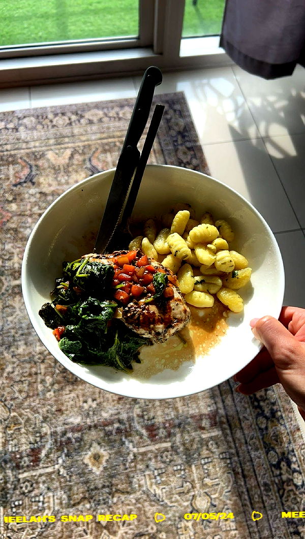 meelahrobbins image ~ Altpins