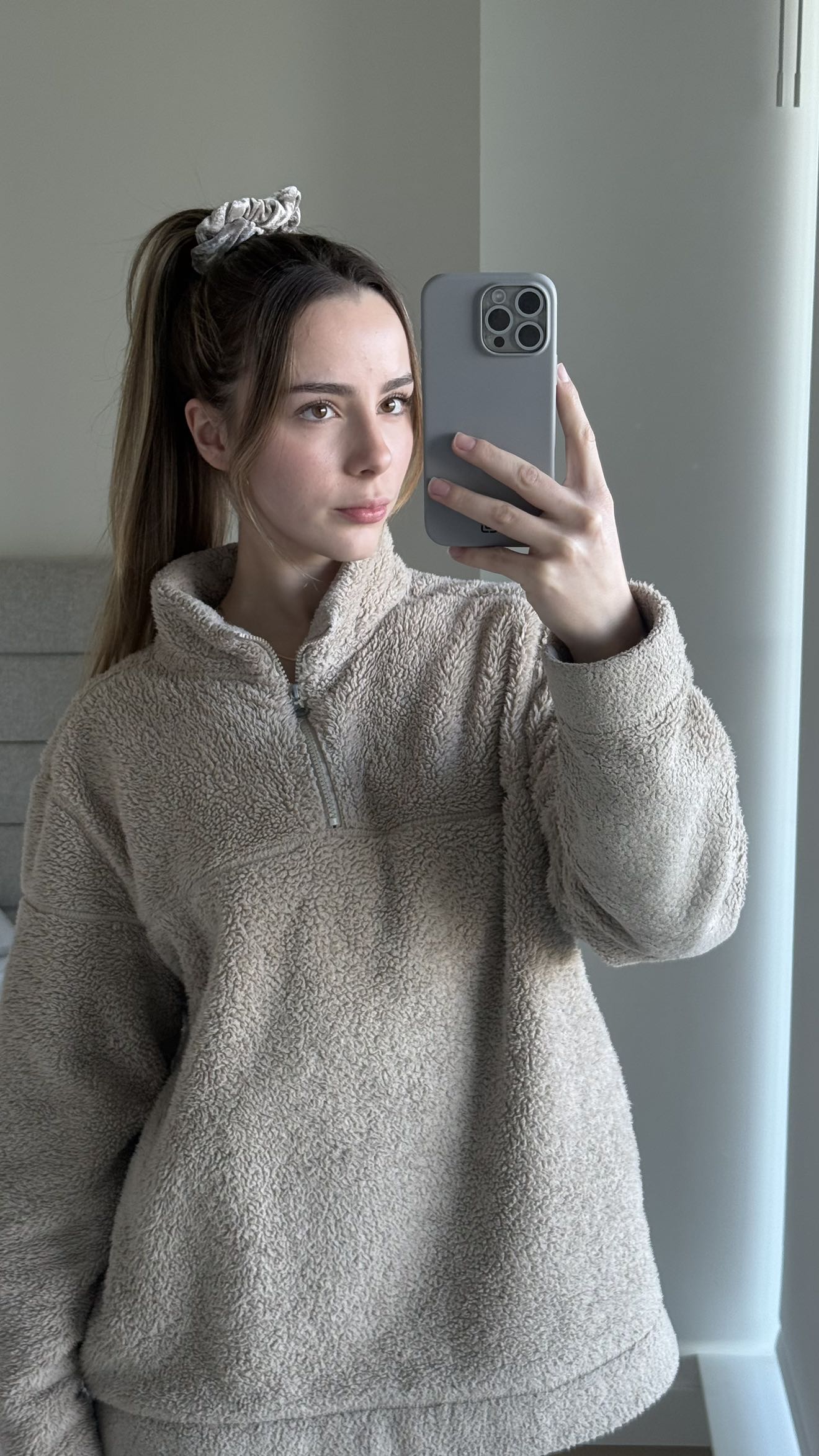 meelahrobbins snapchat image archive image