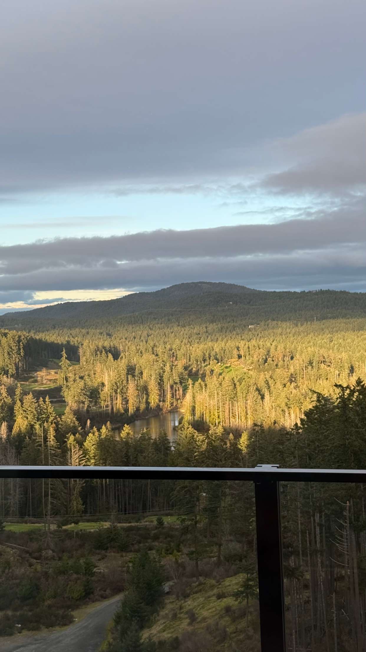 meelahrobbins snapchat image archive image