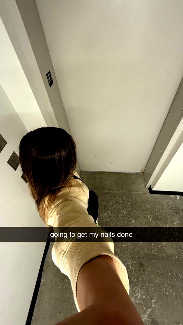 meelahrobbins image ~ Altpins