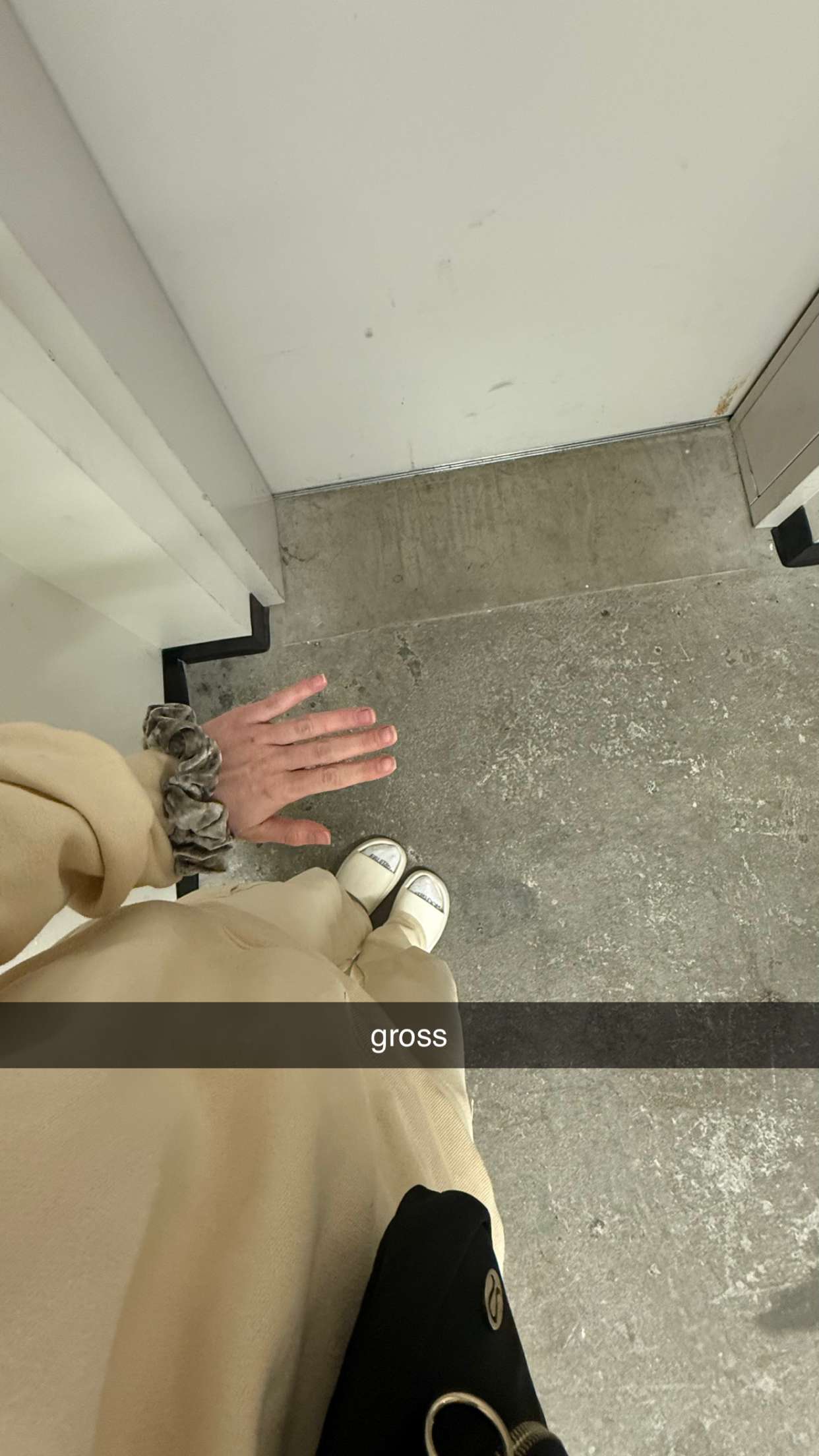 meelahrobbins snapchat image archive image