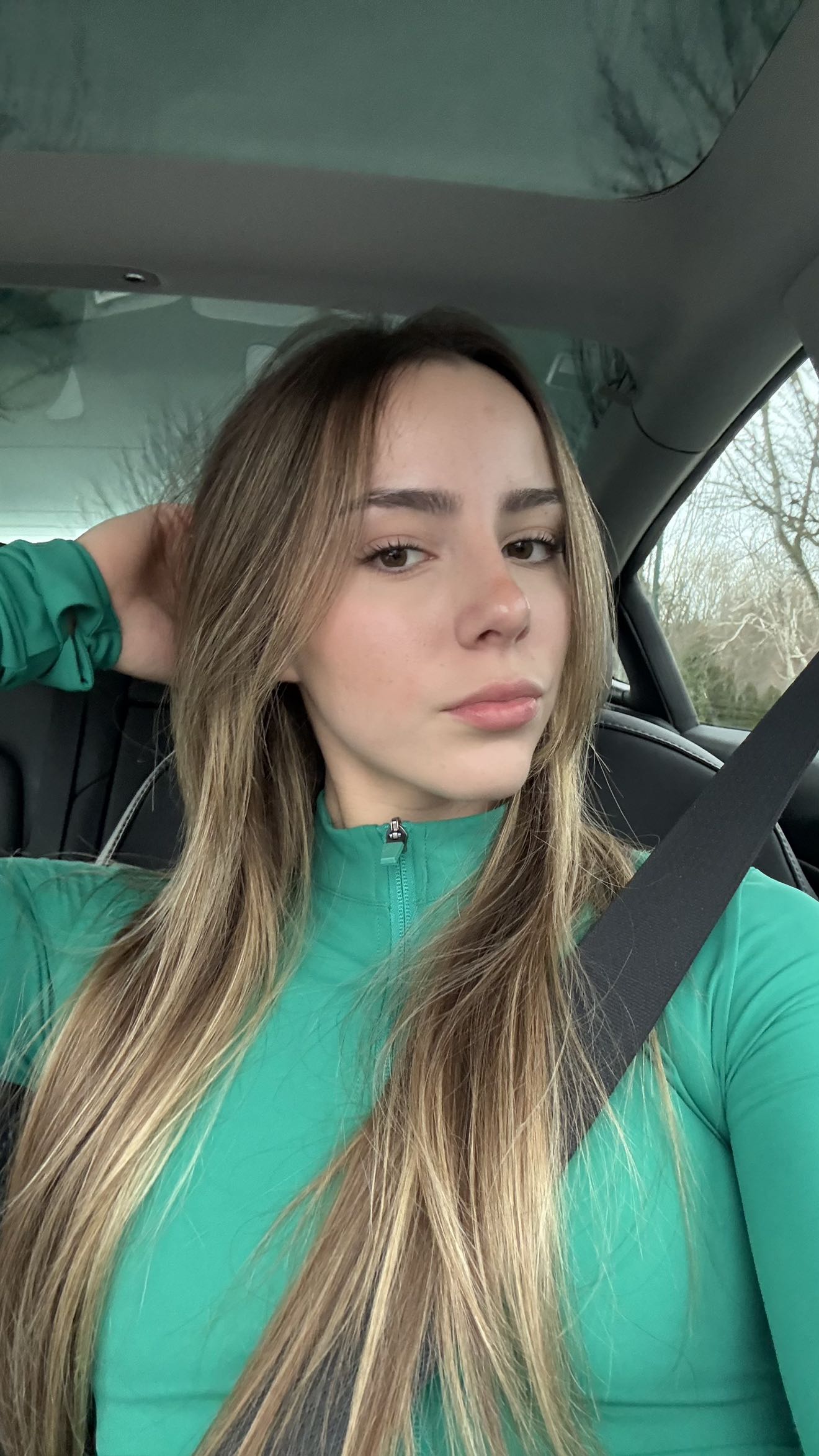 meelahrobbins snapchat image archive image