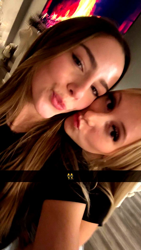 meelahrobbins image ~ Altpins