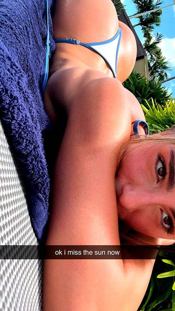 meelahrobbins image ~ Altpins