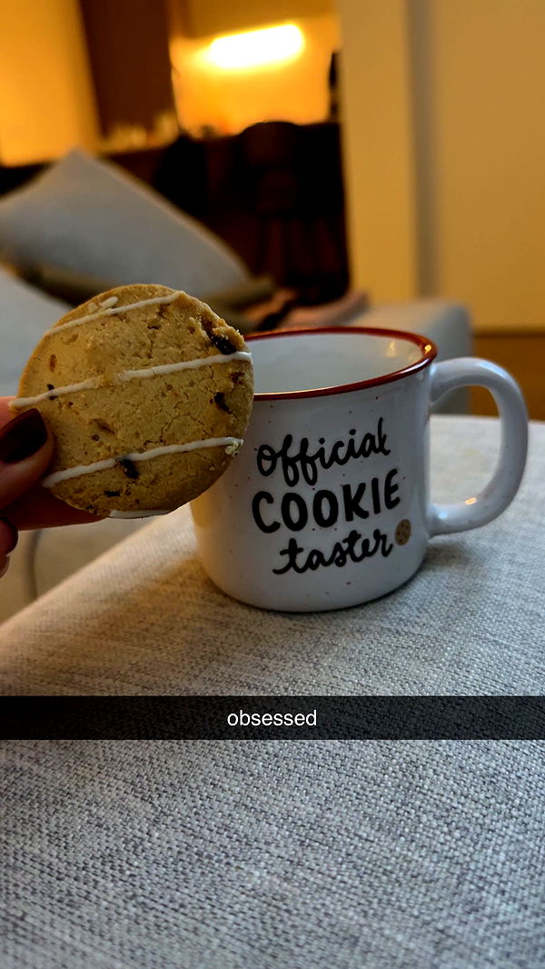 meelahrobbins image ~ Altpins