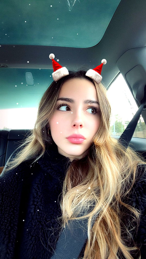 meelahrobbins image ~ Altpins