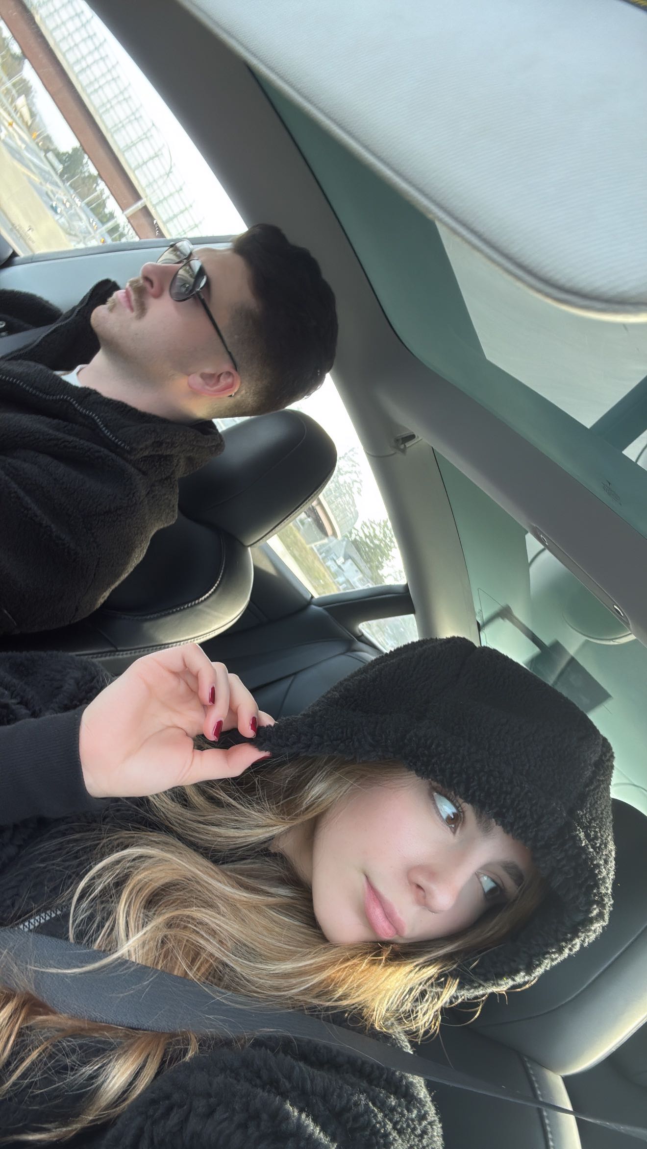 meelahrobbins snapchat image archive image