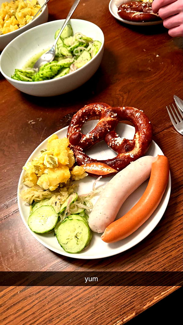 meelahrobbins image ~ Altpins