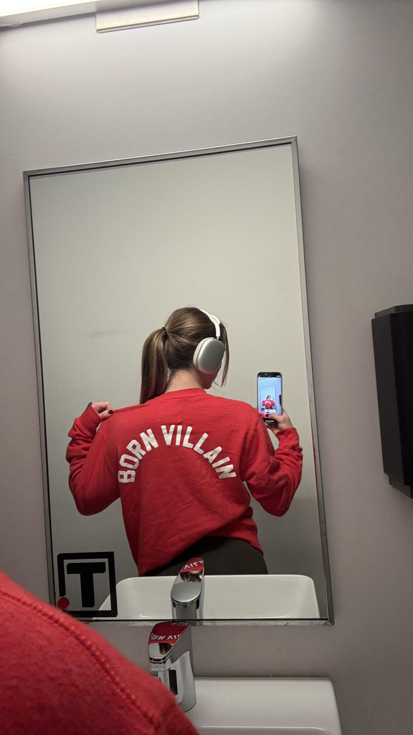 meelahrobbins snapchat image archive image