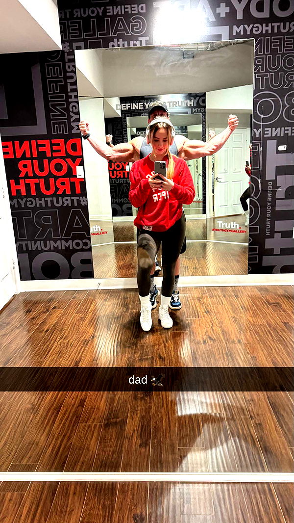 meelahrobbins image ~ Altpins