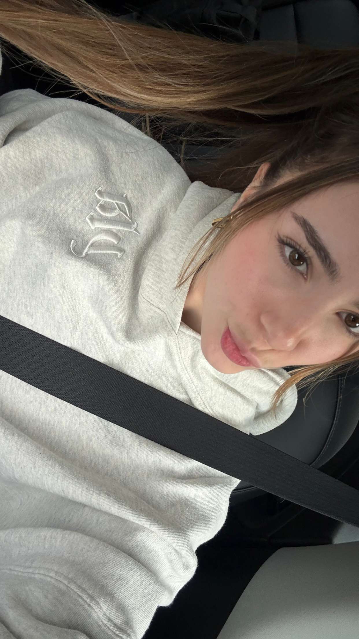 meelahrobbins snapchat image archive image