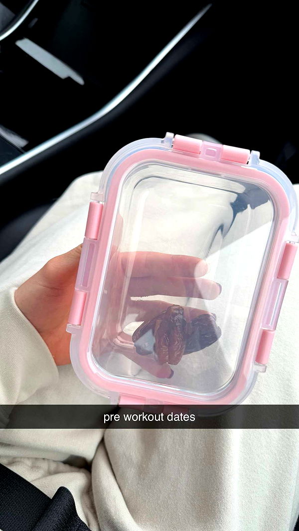 meelahrobbins image ~ Altpins