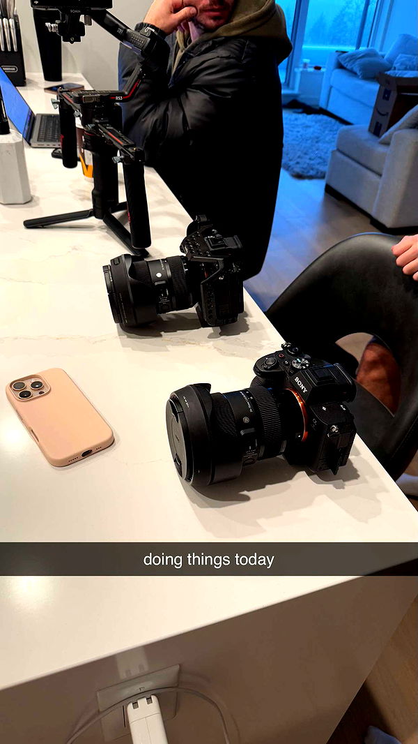 meelahrobbins image ~ Altpins