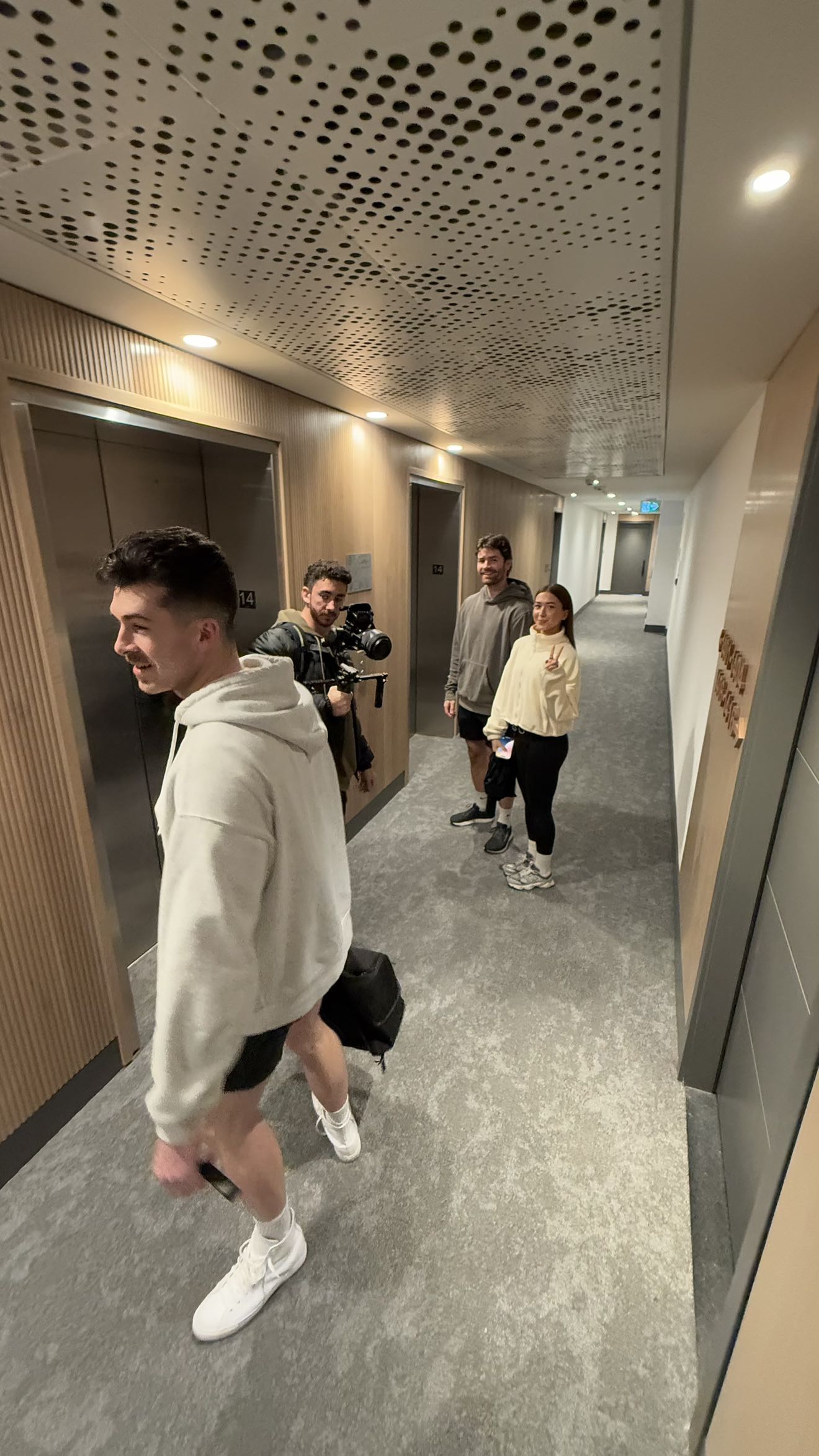 meelahrobbins snapchat image archive image