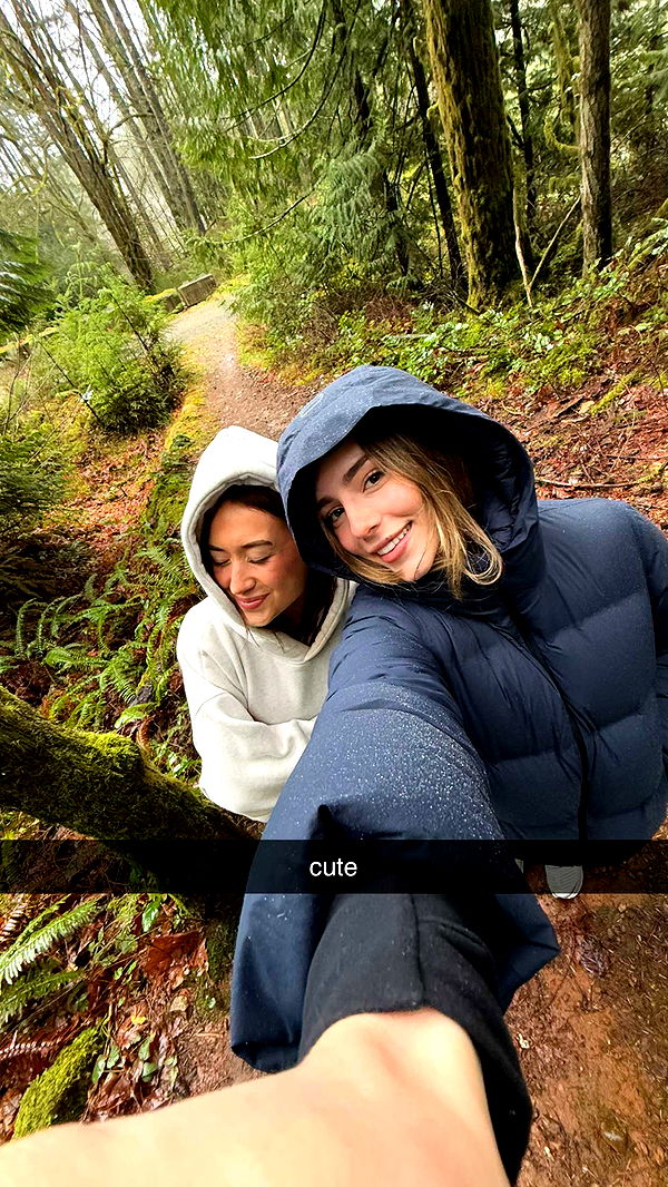 meelahrobbins image ~ Altpins