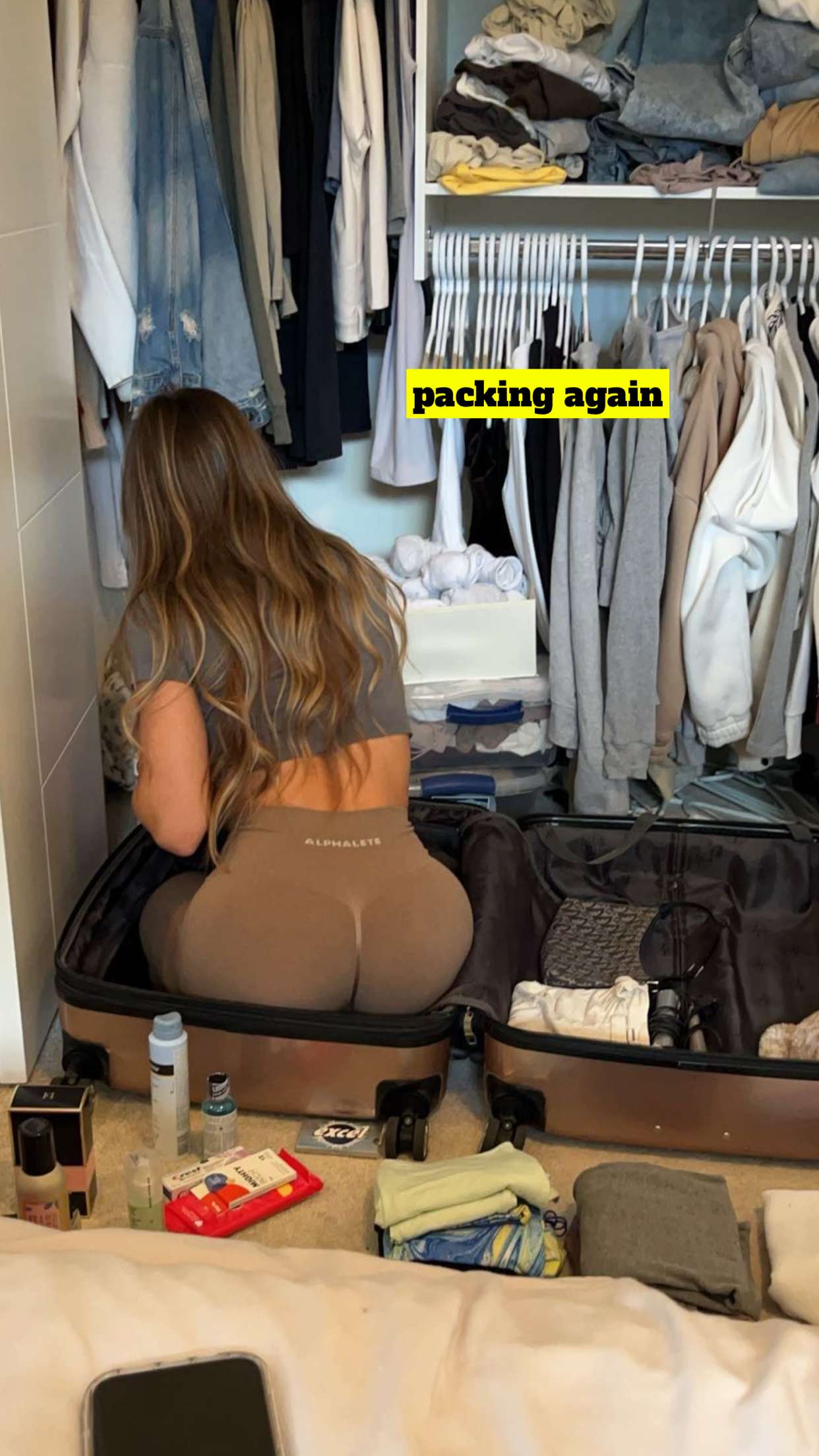 meelahrobbins snapchat image archive image