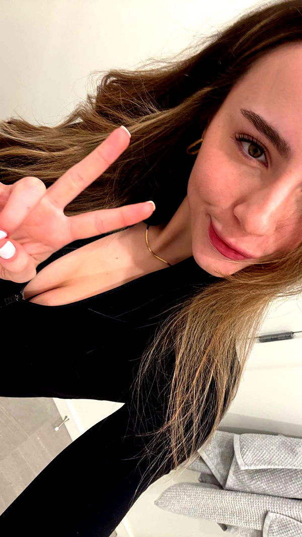 meelahrobbins image ~ Altpins