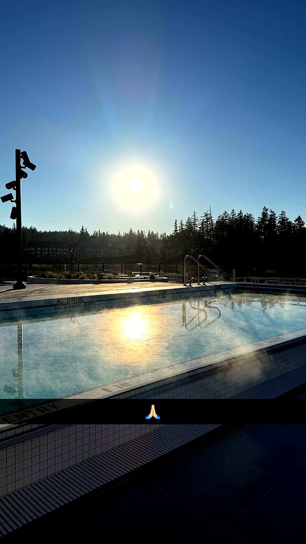 meelahrobbins image ~ Altpins