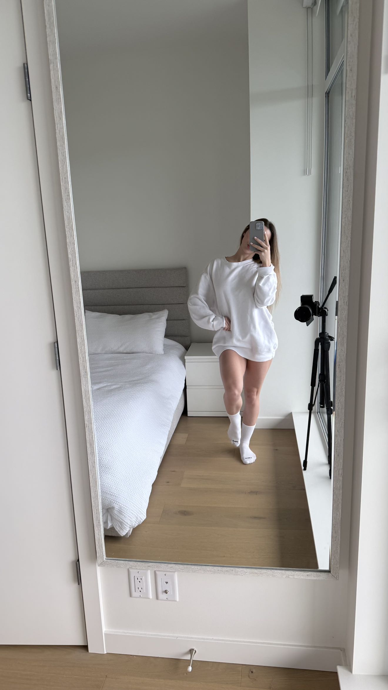 meelahrobbins snapchat image archive image