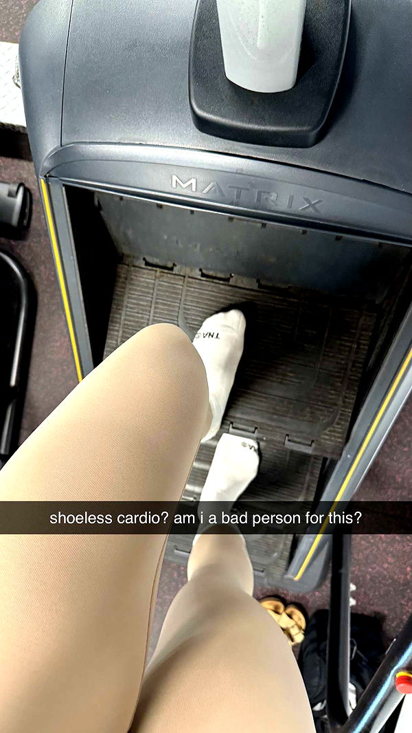 meelahrobbins image ~ Altpins