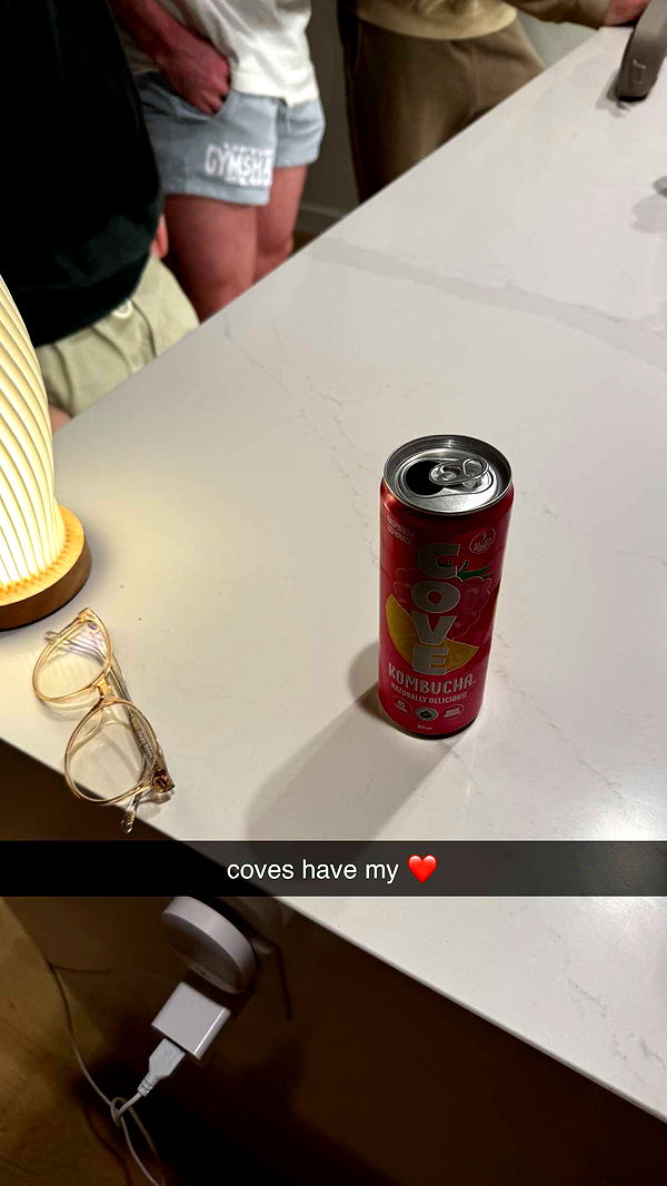 meelahrobbins image ~ Altpins