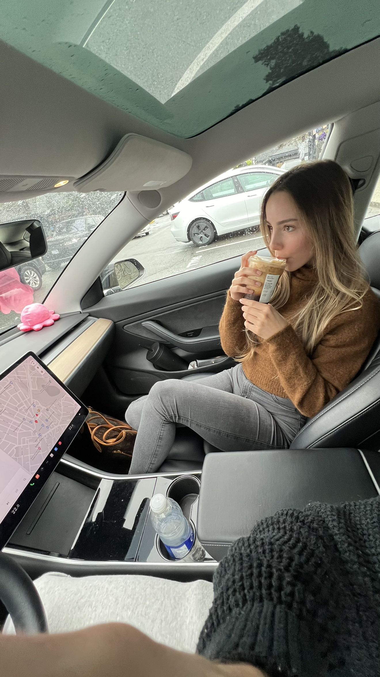 meelahrobbins snapchat image archive image