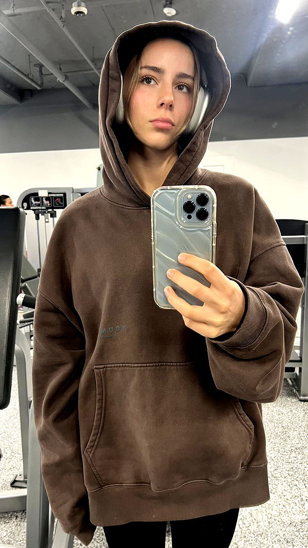 meelahrobbins image ~ Altpins